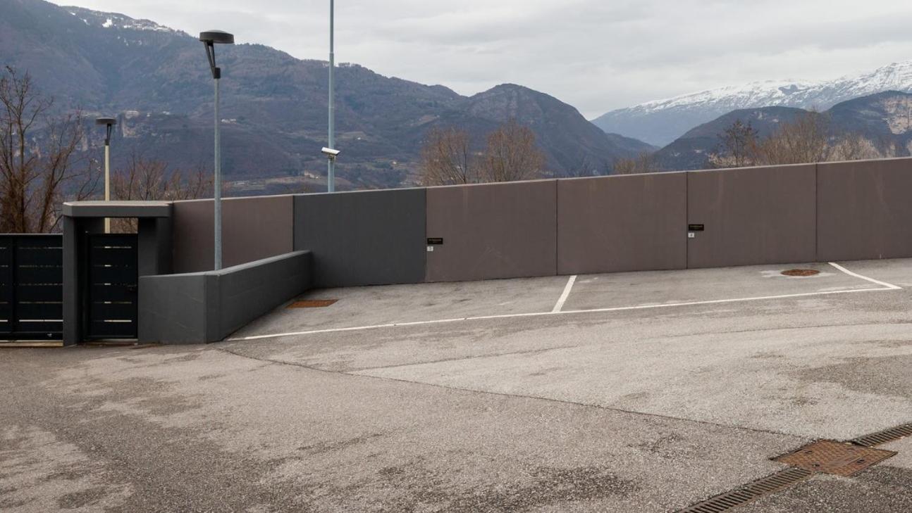 Mine House Hill- 2 Privat Parking! Apartment Trento Bagian luar foto